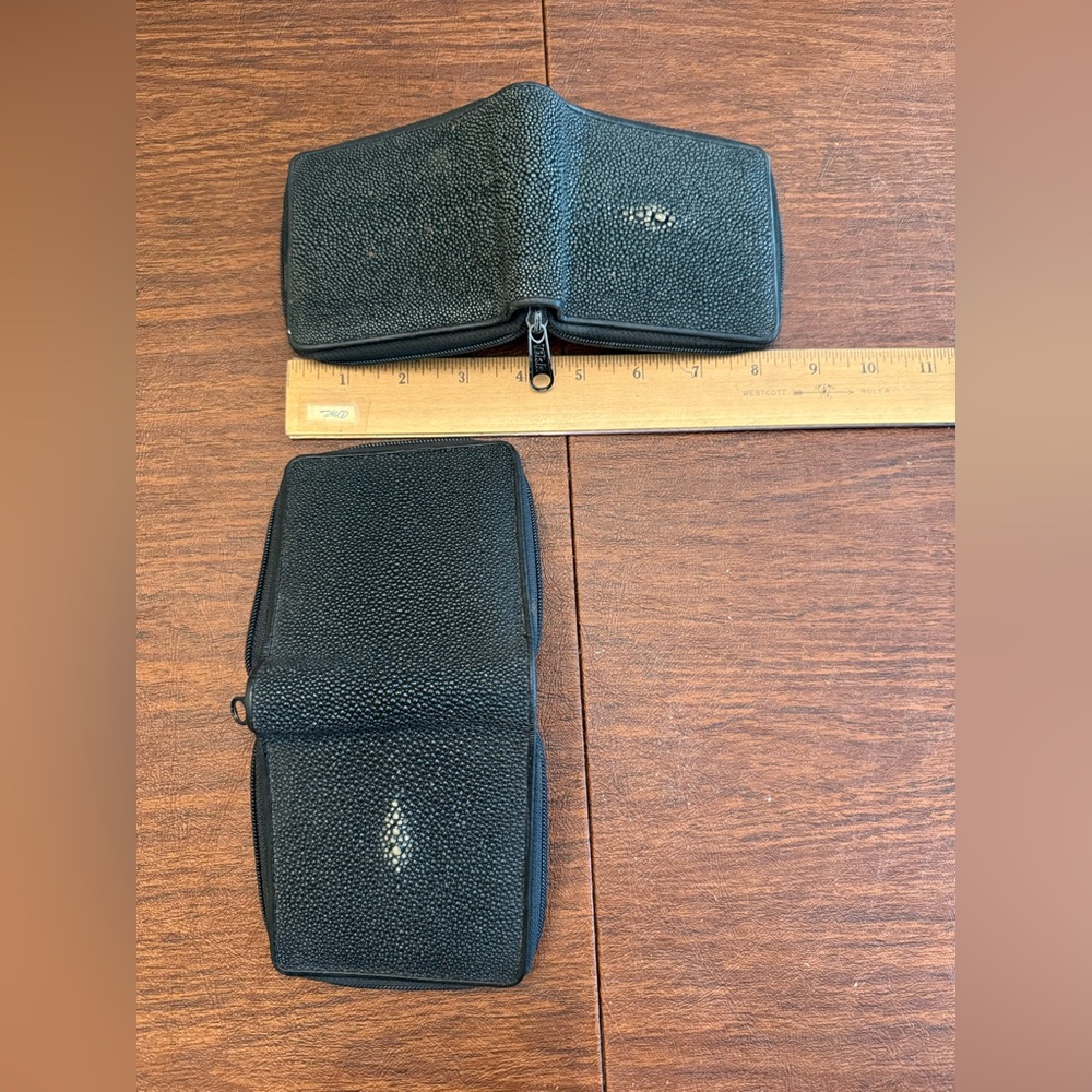 Elegant Black Stingray Leather Wallet—Vintage Shagreen! - Picture 8 of 9